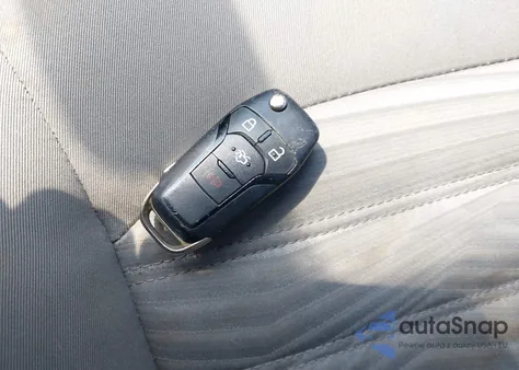 2016 Ford Fusion S z USA, uszkodzony, nr VIN 3FA6P0G71GR156511